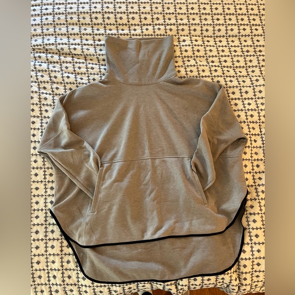 The North Face Tops - The North Face Oversized Turtleneck Drop Cut Sweatshirt | Light Grey | SM-MD